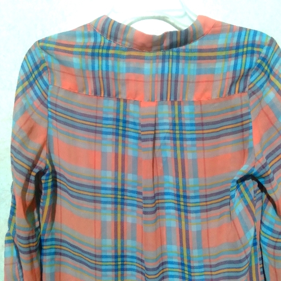 Wishful Park size medium adjustable sleeves semi sheer pop over top - Picture 4 of 6